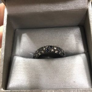 Pandora Ring